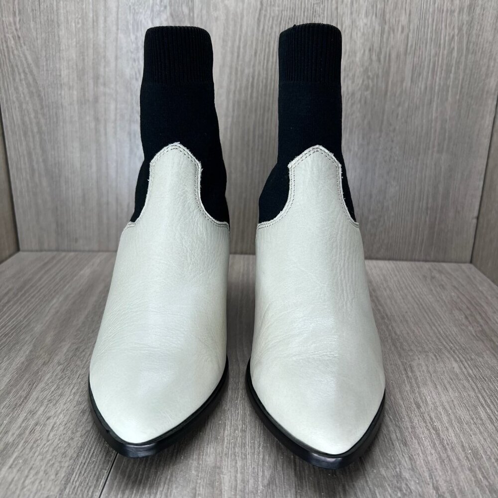 FRYE LILA Sock Short Ankle Boots Womens Size 7 Pull On Pointed Toe Off White - Picture 5 of 13